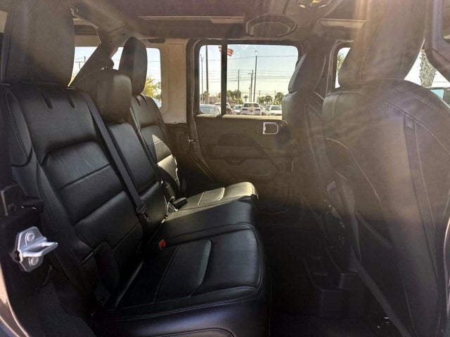 2022 Jeep Wrangler Unlimited Sahara Altitude