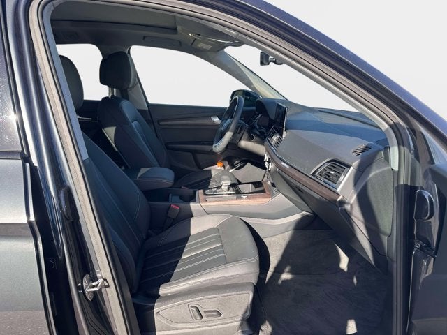 2025 Audi Q5 Premium