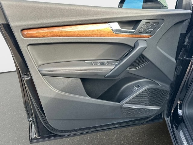 2022 Audi Q5 S line Premium Plus