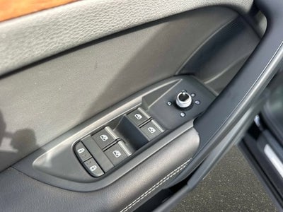 2022 Audi Q5 S line Premium Plus