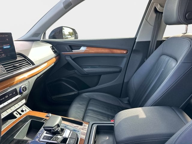 2022 Audi Q5 S line Premium Plus