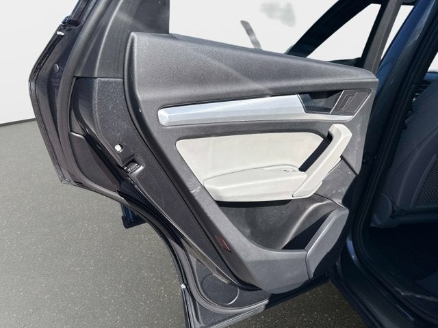 2025 Audi Q5 S line Premium