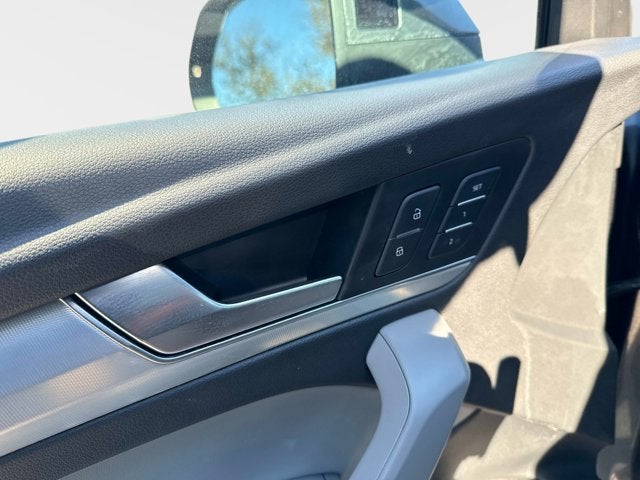 2025 Audi Q5 S line Premium