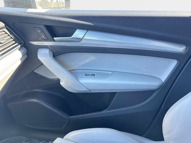 2025 Audi Q5 S line Premium