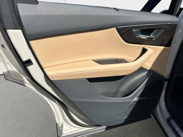 2023 Audi Q7 Premium Plus