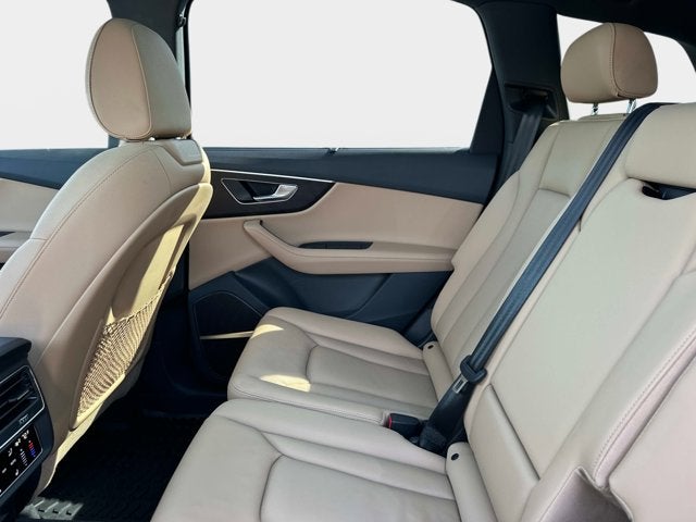 2023 Audi Q7 Premium Plus