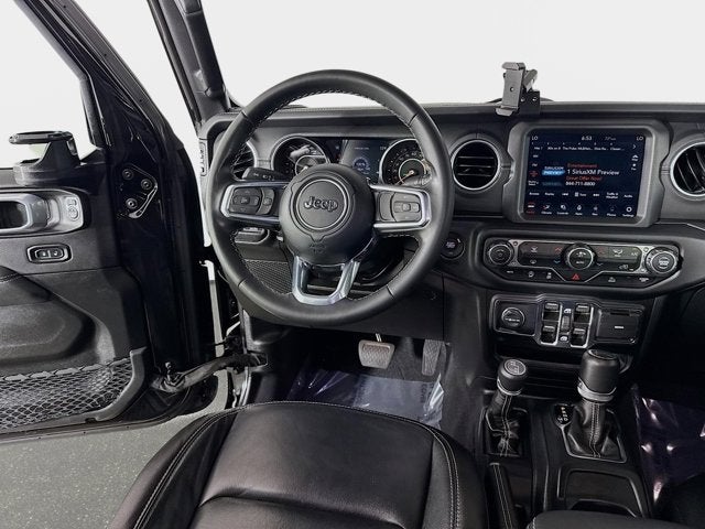 2022 Jeep Gladiator Overland