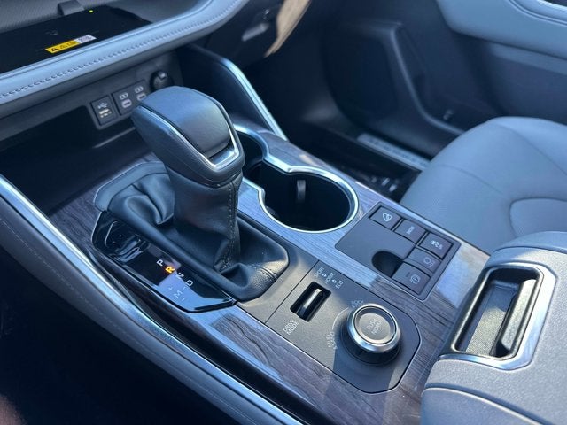 2025 Toyota Highlander Limited