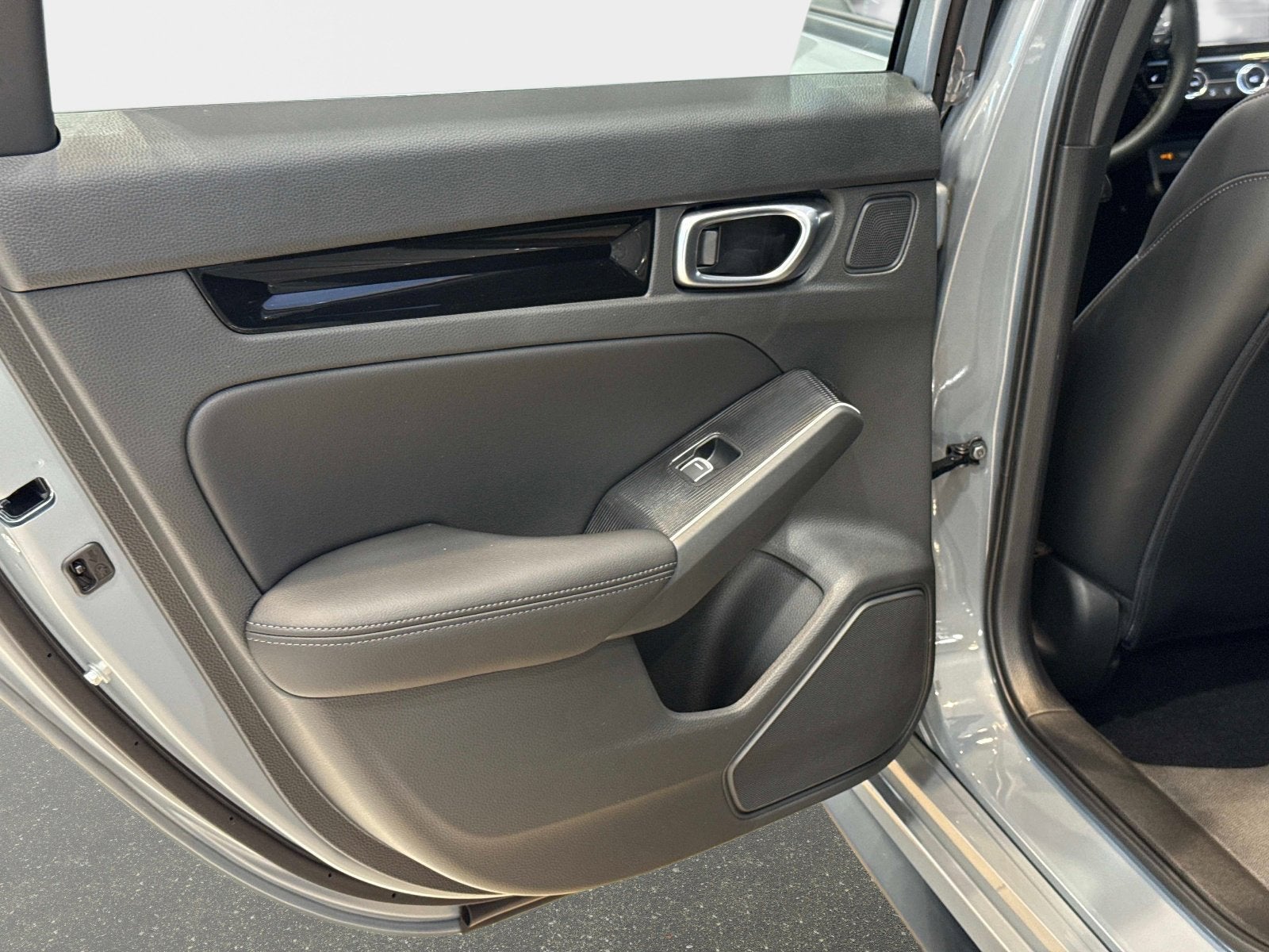 2026 Honda Civic Hatchback Hybrid Sport Touring CVT