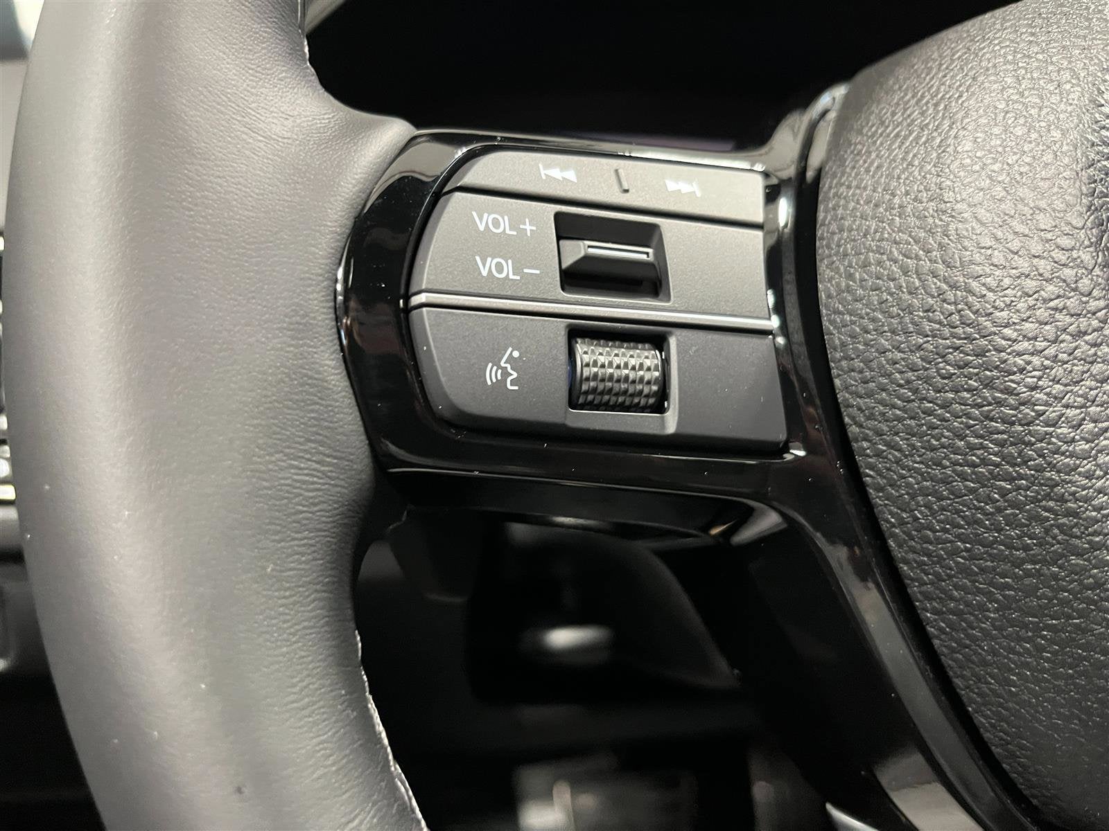 2026 Honda Civic Hatchback Hybrid Sport Touring CVT