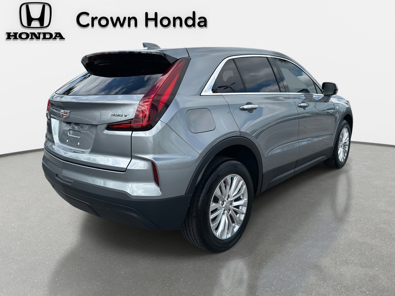 2024 Cadillac XT4 FWD Luxury