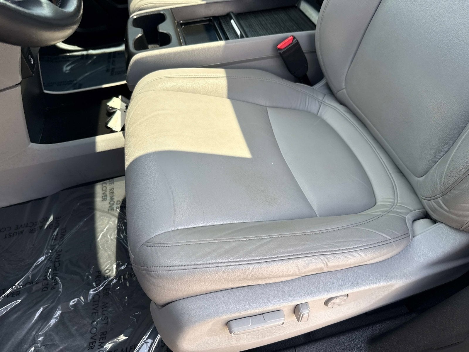 2024 Honda Odyssey EX-L - Photo 17