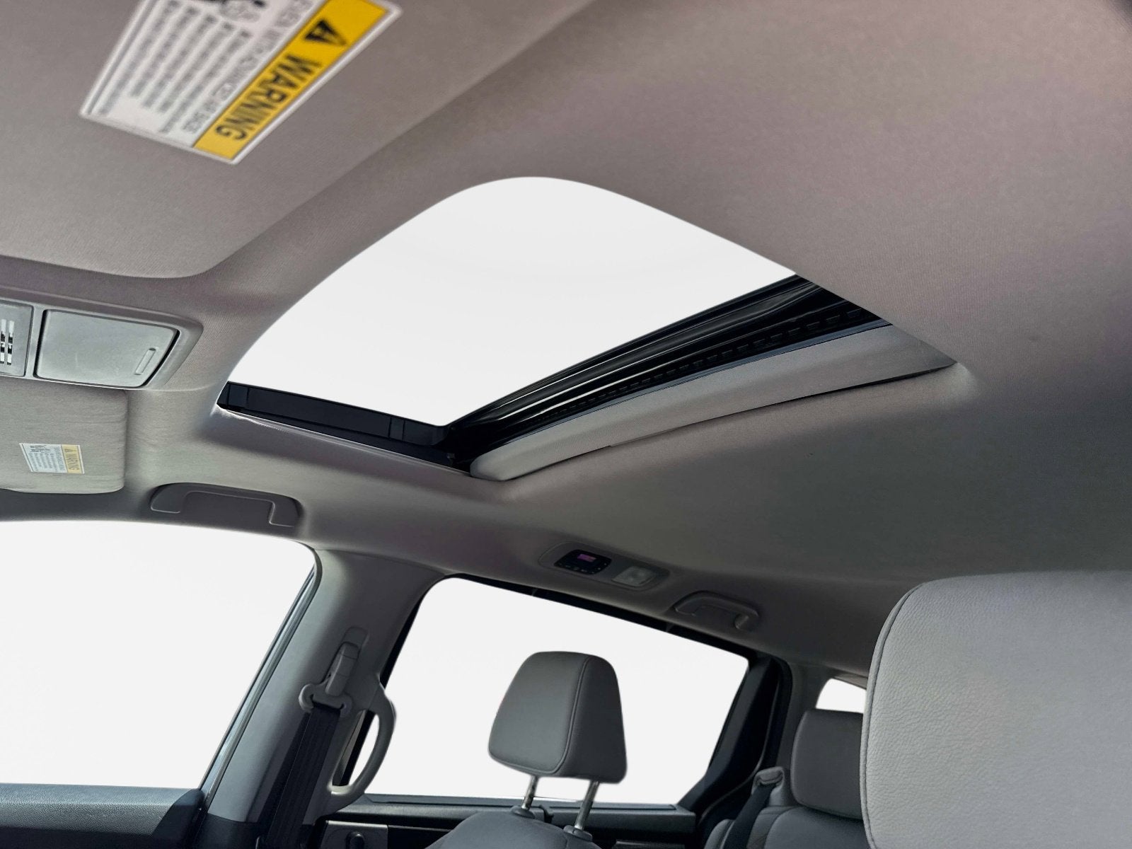 2024 Honda Odyssey EX-L - Photo 19