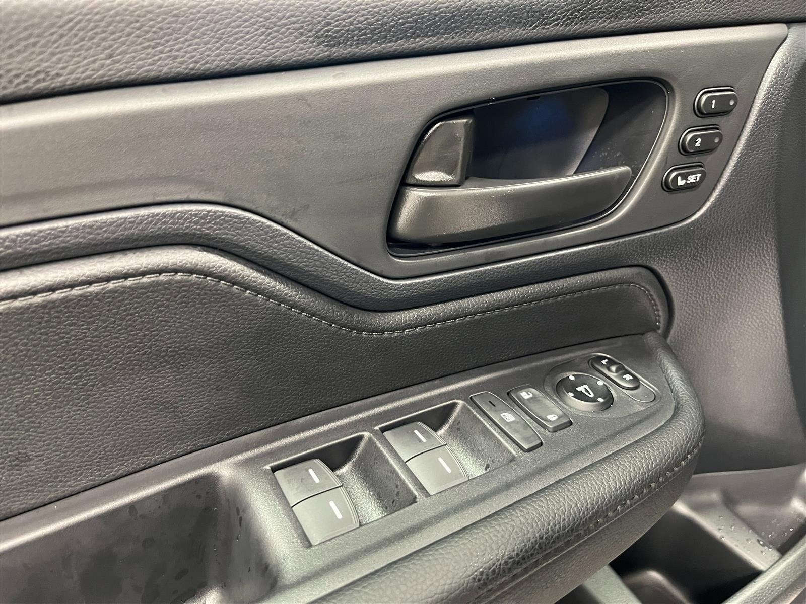 2026 Honda Odyssey EX-L - Photo 12