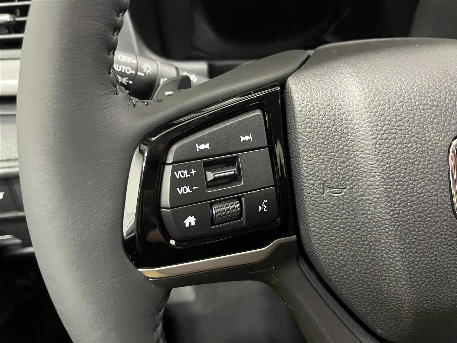 2026 Honda Odyssey EX-L - Photo 15