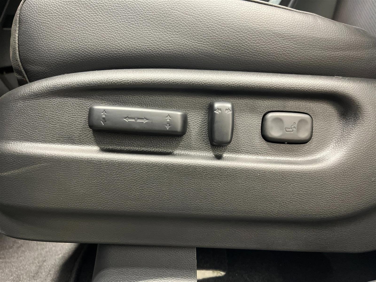 2026 Honda Ridgeline Black Edition Two-Tone