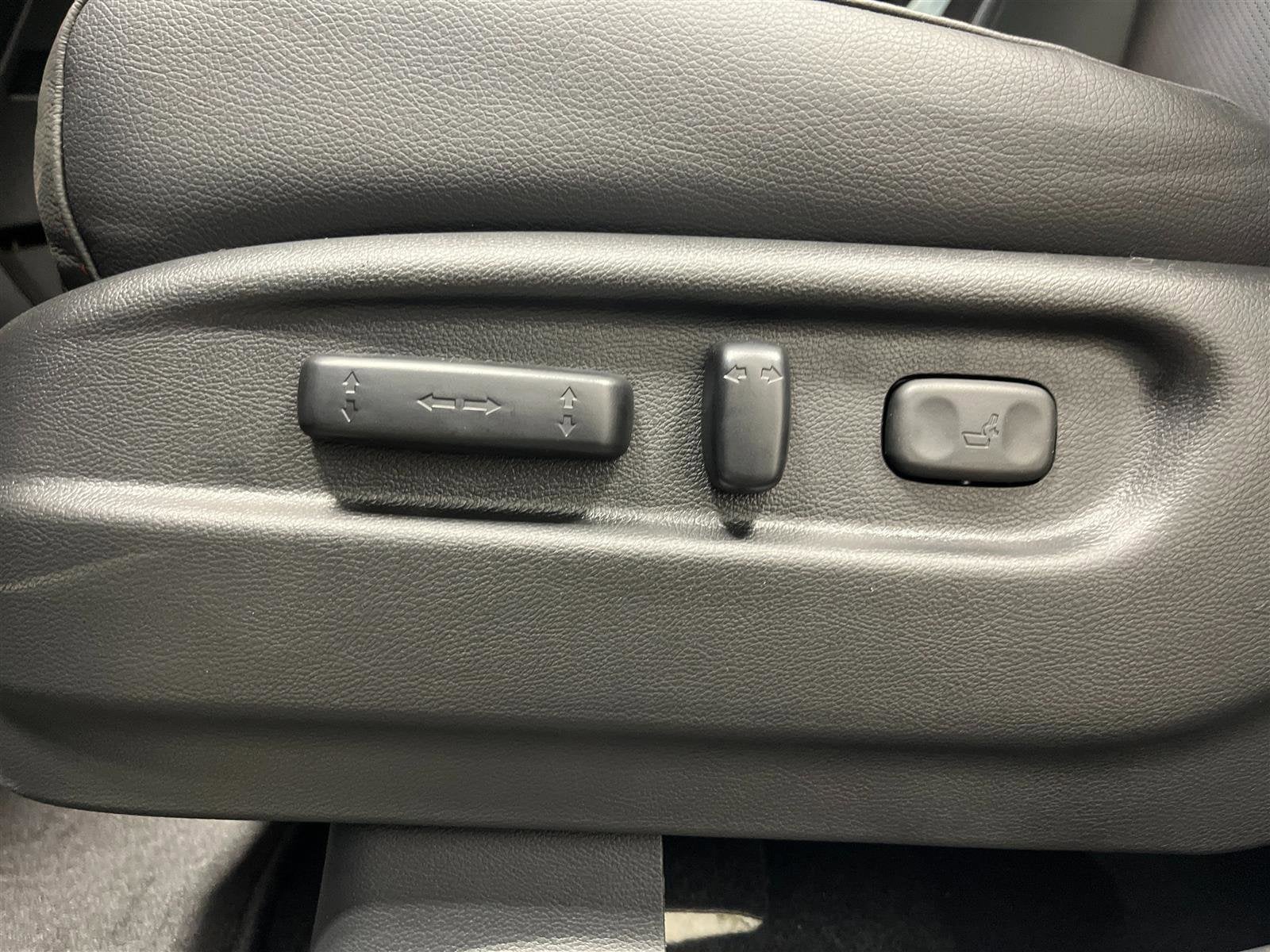 2026 Honda Ridgeline Black Edition Two-Tone