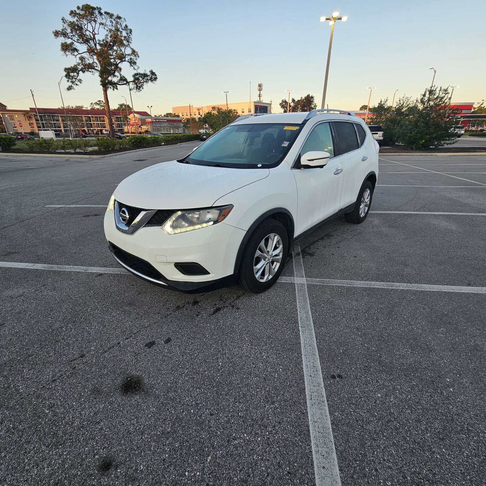 2016 Nissan Rogue SV