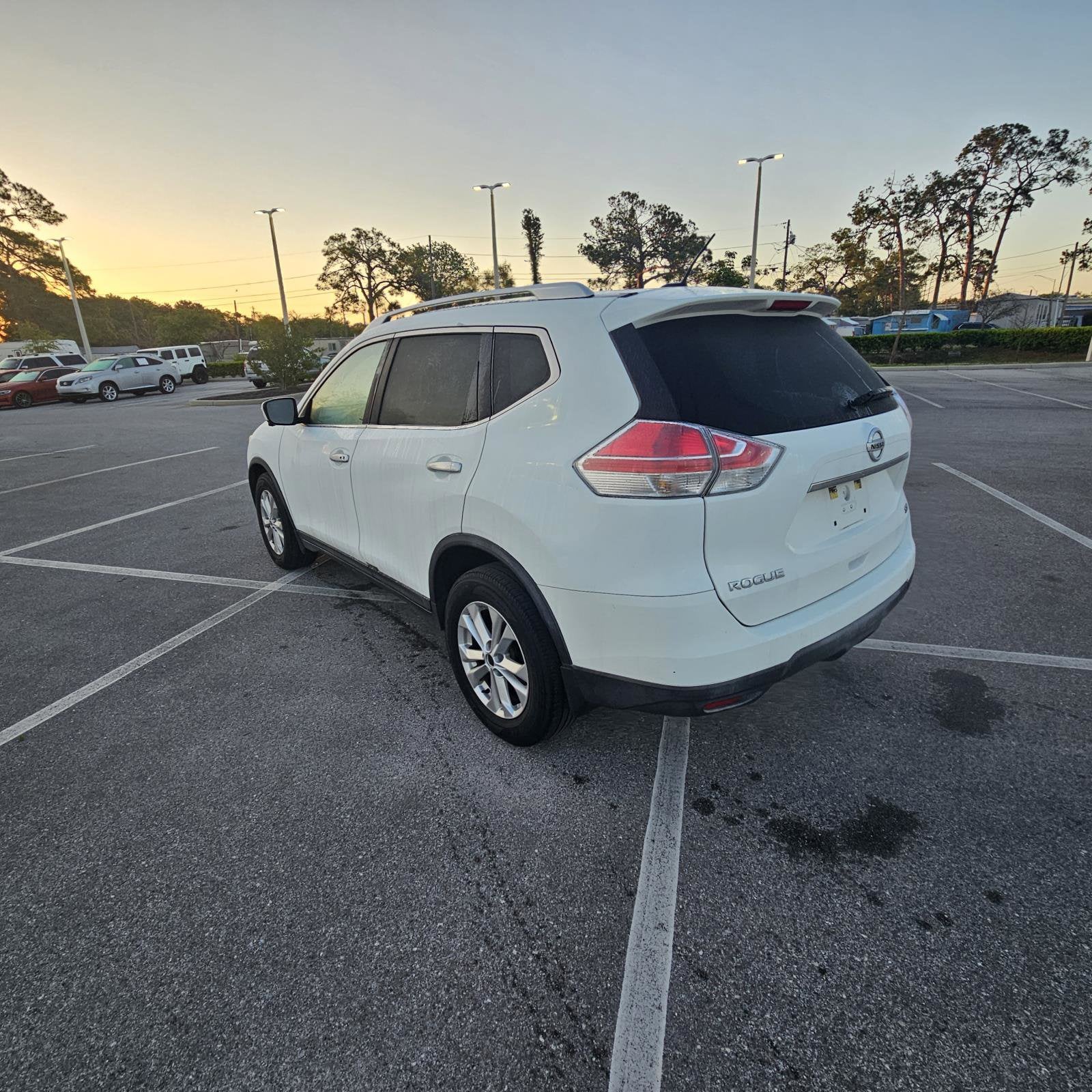 2016 Nissan Rogue SV