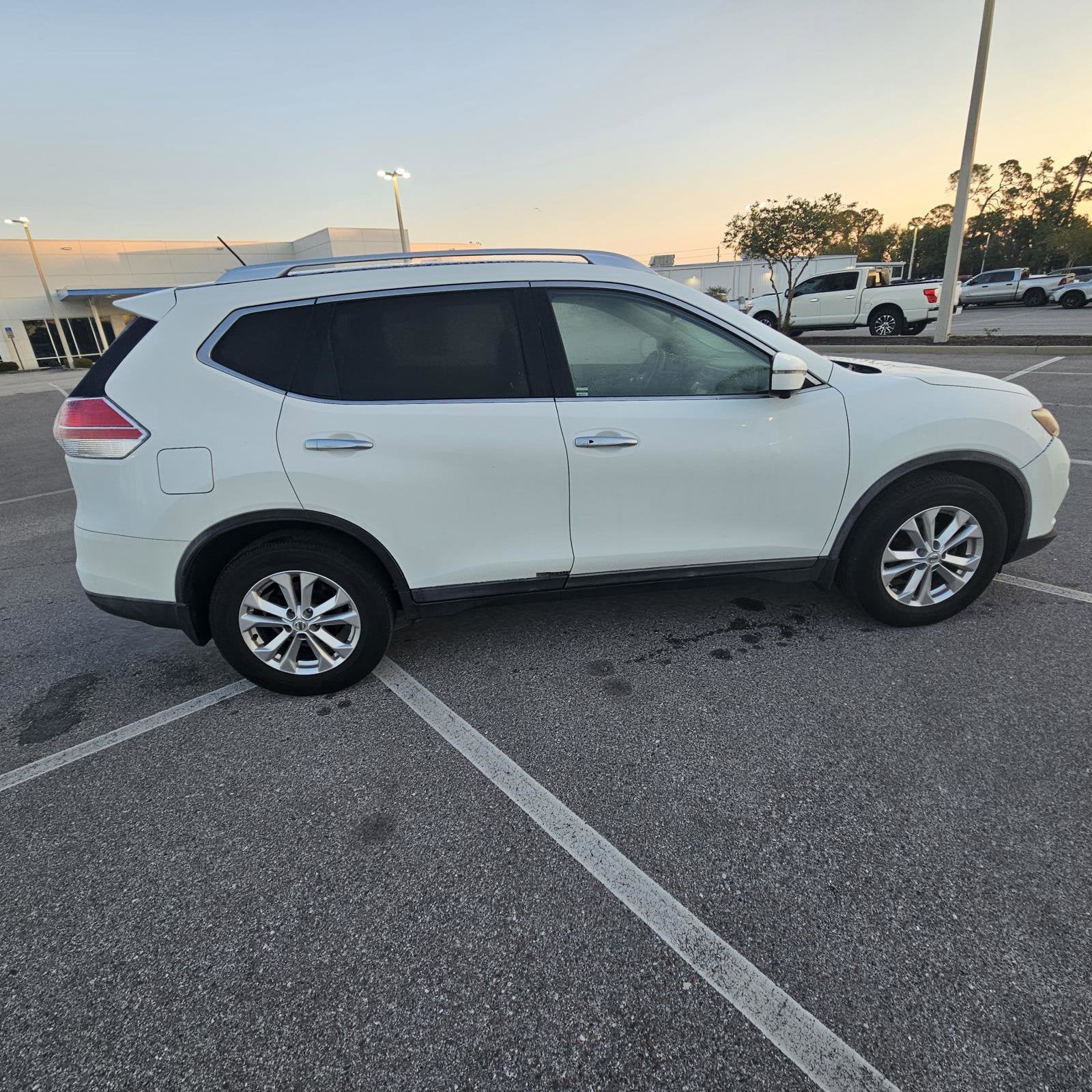 2016 Nissan Rogue SV