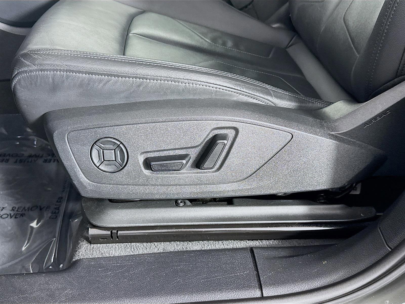 2024 Audi Q3 S line Premium