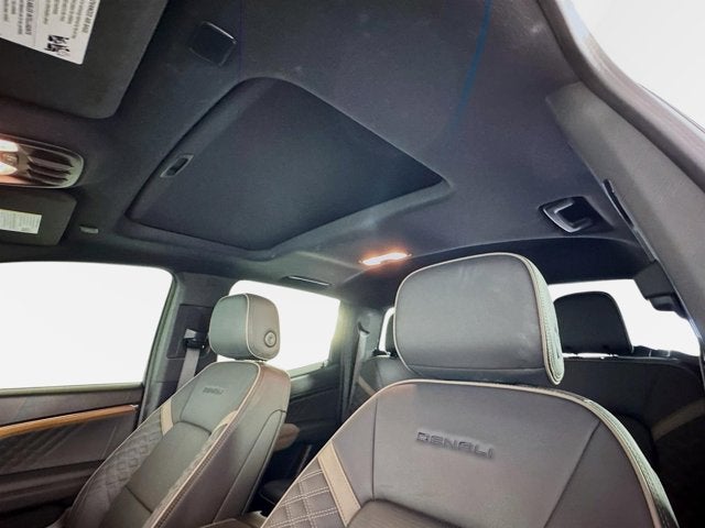 2024 GMC Canyon Denali