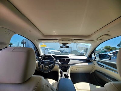 2022 Cadillac XT5 Premium Luxury