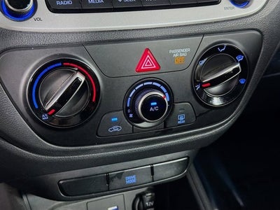 2022 Hyundai Accent SE