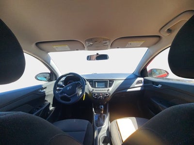 2022 Hyundai Accent SE