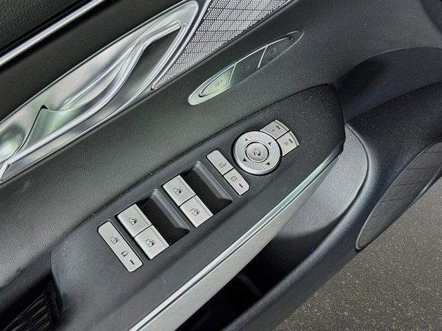 2023 Genesis Electrified GV70 Advanced