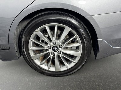 2022 INFINITI Q50 LUXE