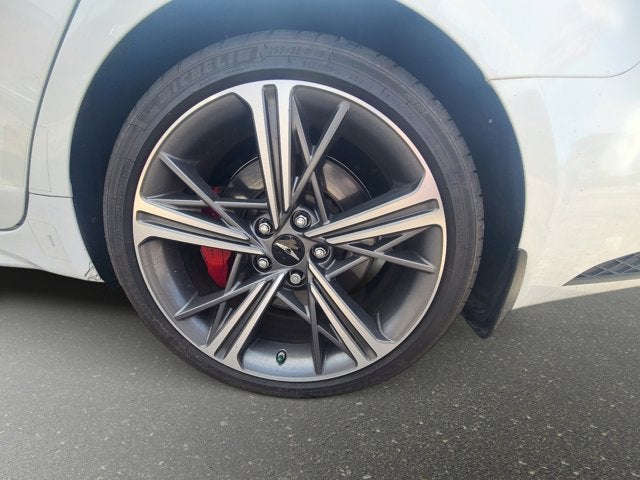 2025 Genesis G70 3.3T Sport Prestige