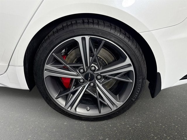 2025 Genesis G70 3.3T Sport Prestige