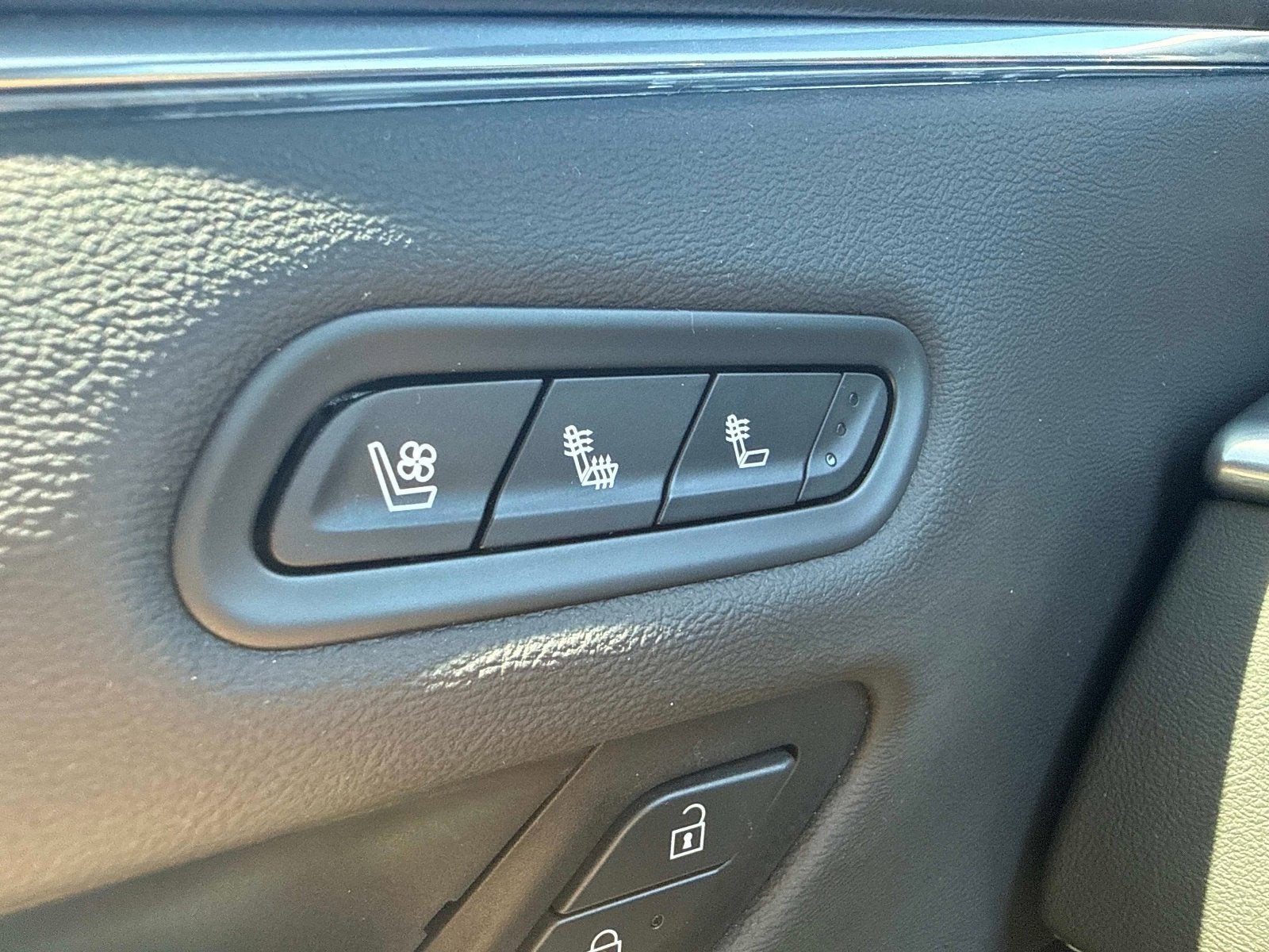 2021 Cadillac Escalade ESV Premium Luxury