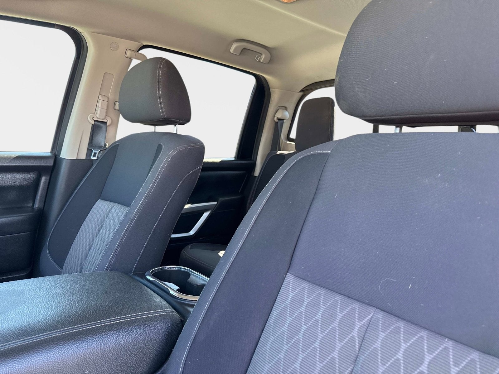 2024 Nissan Titan XD SV