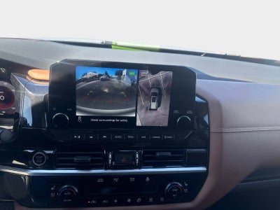 2022 Nissan Pathfinder Platinum