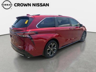 2025 Toyota Sienna Platinum