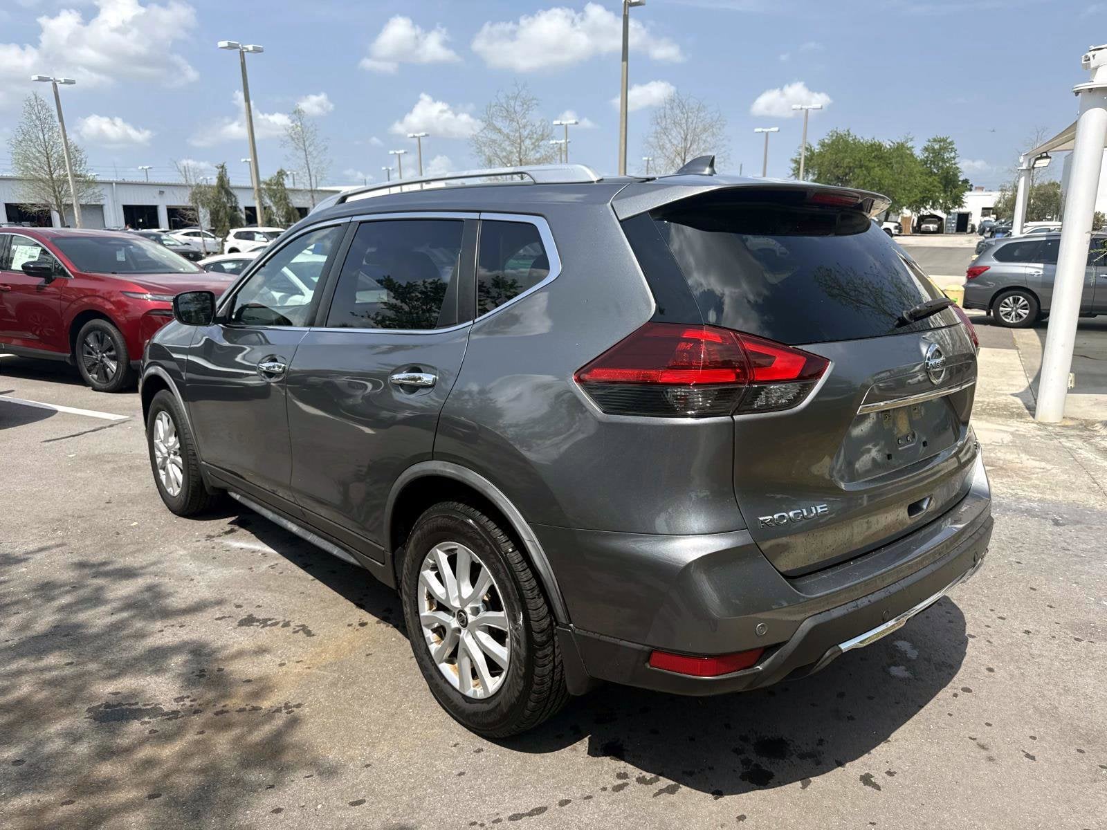 2020 Nissan Rogue SV