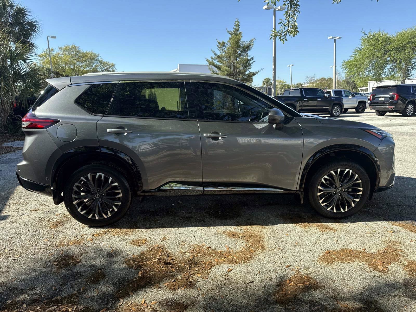 2024 Nissan Rogue Platinum