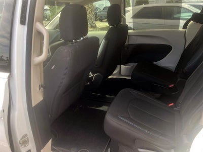 2021 Chrysler Pacifica Touring