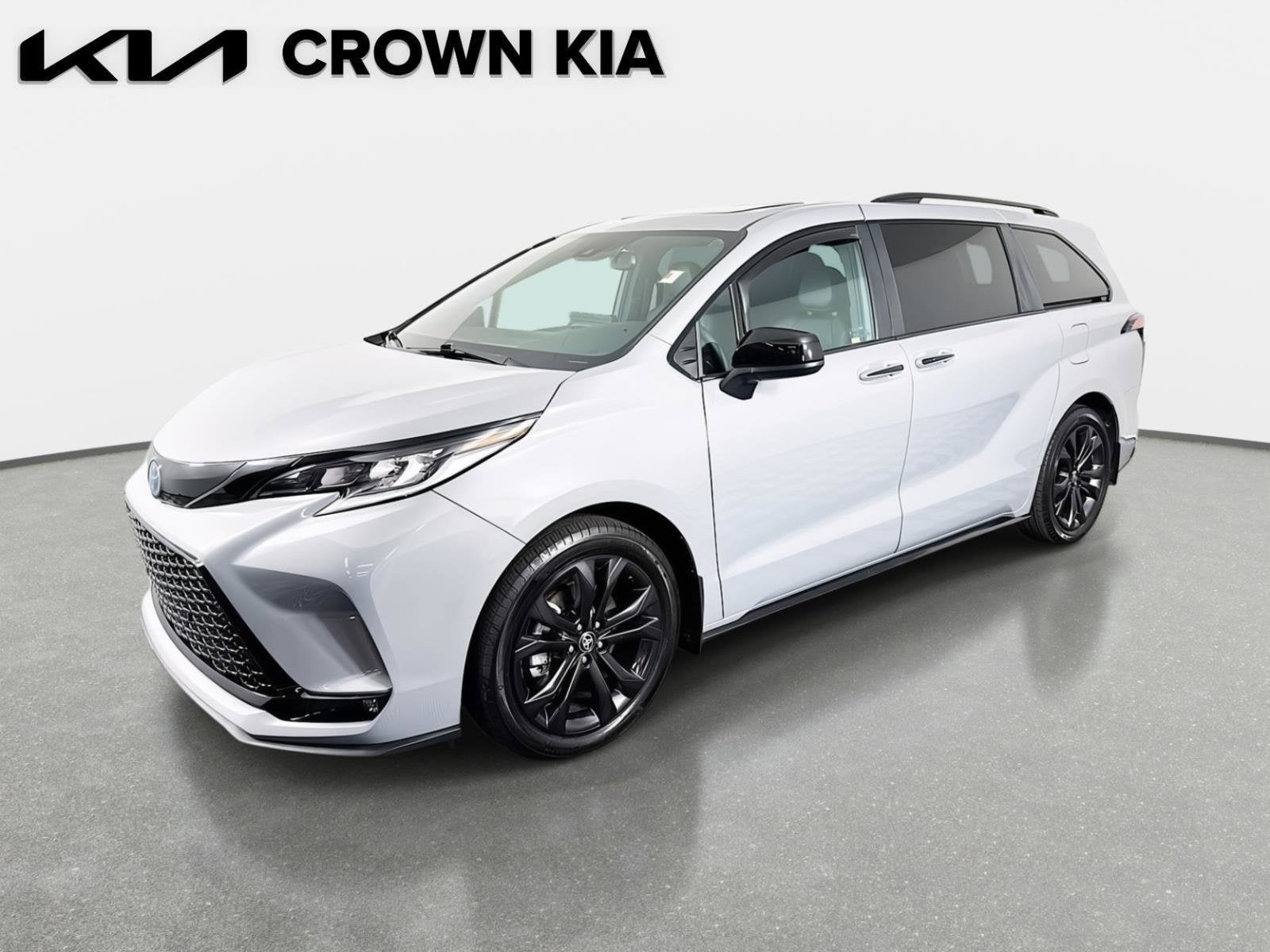 2025 Toyota Sienna XSE