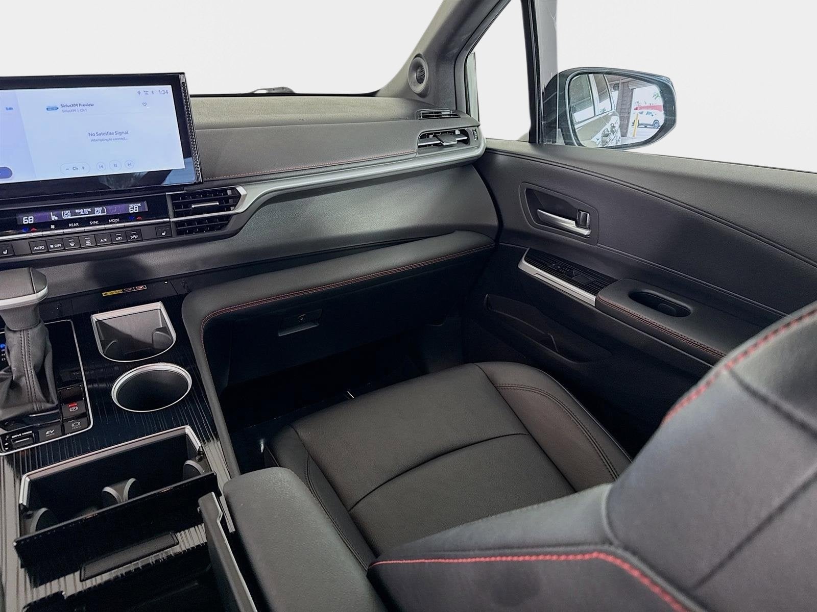 2025 Toyota Sienna XSE