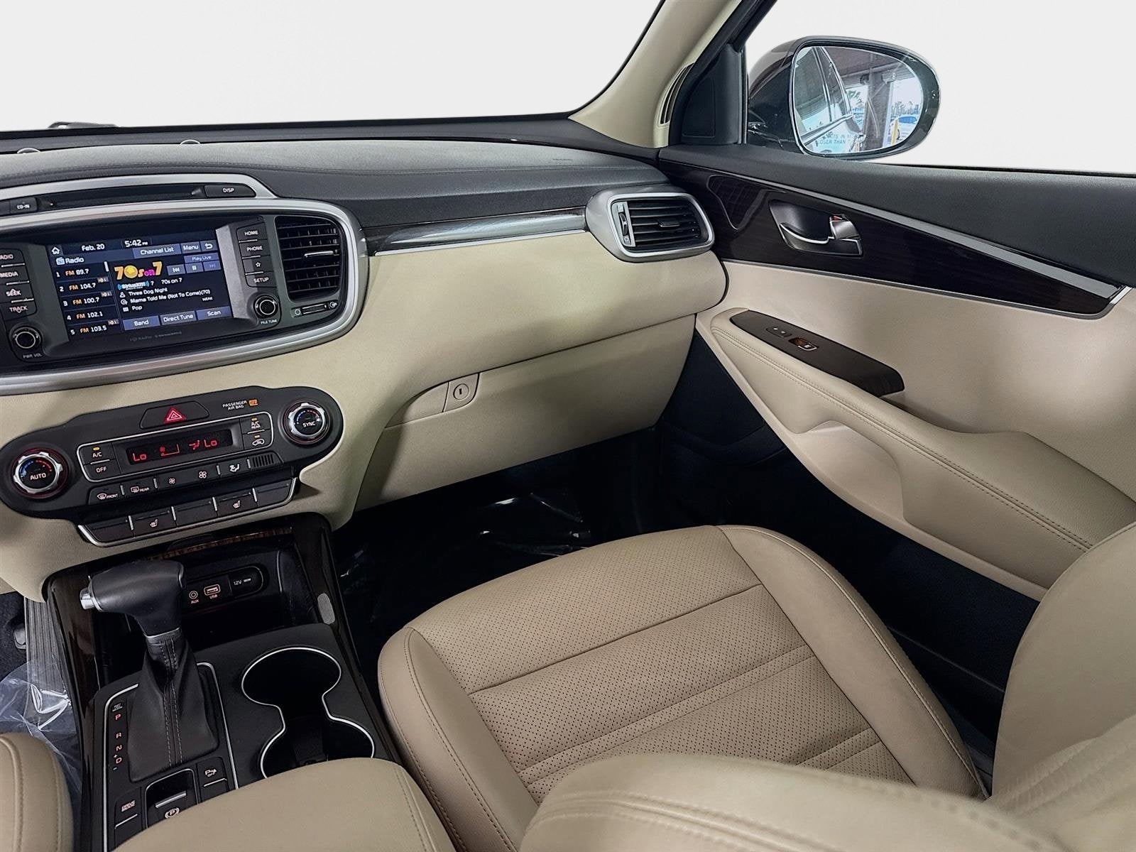 2019 Kia Sorento EX V6