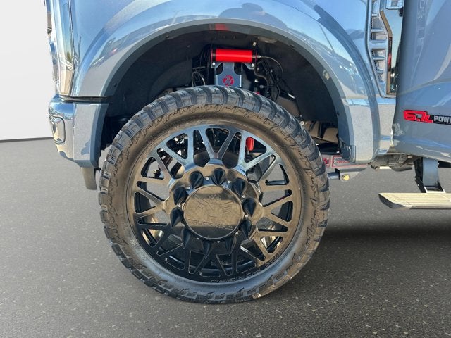 2023 Ford Super Duty F-450 DRW Lariat