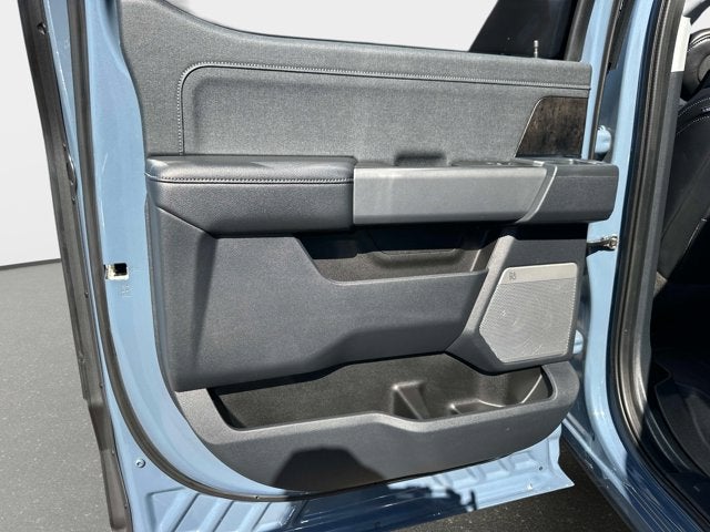 2023 Ford Super Duty F-450 DRW Lariat