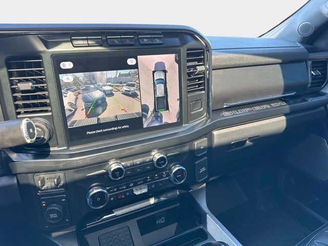 2023 Ford Super Duty F-450 DRW Lariat