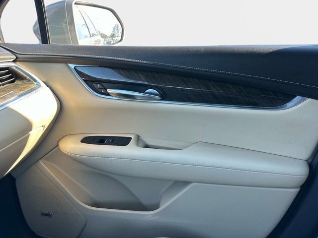 2017 Cadillac XT5 Base