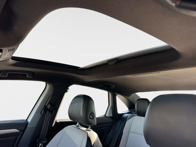 2019 Volkswagen Jetta R-Line