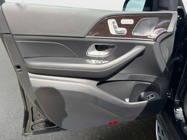 2025 Mercedes-Benz GLS 450