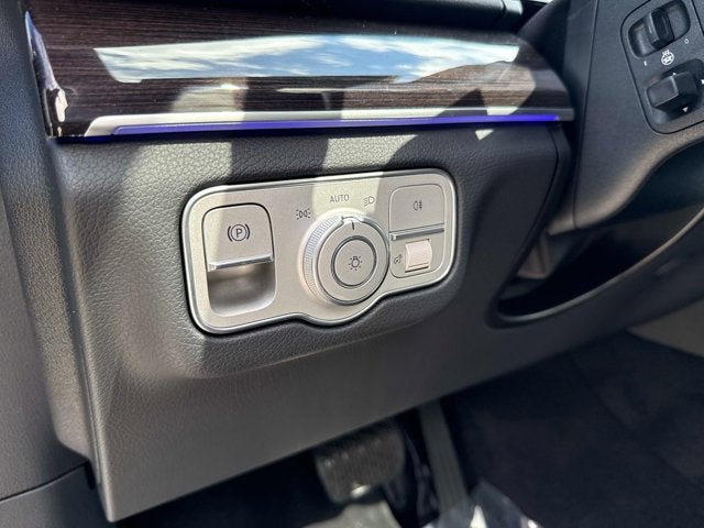 2025 Mercedes-Benz GLS 450